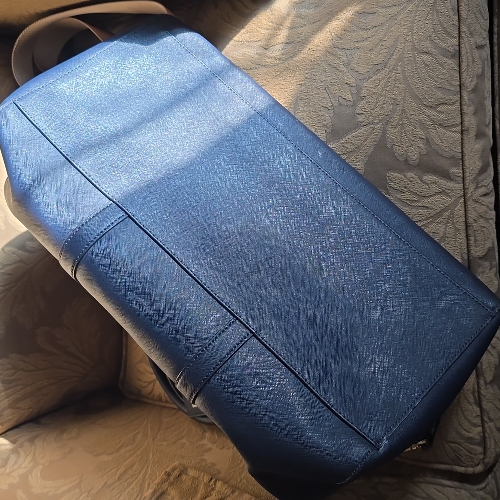Michael Kors NAVY Leather Weekend Duffle Women - Picture 6 of 8